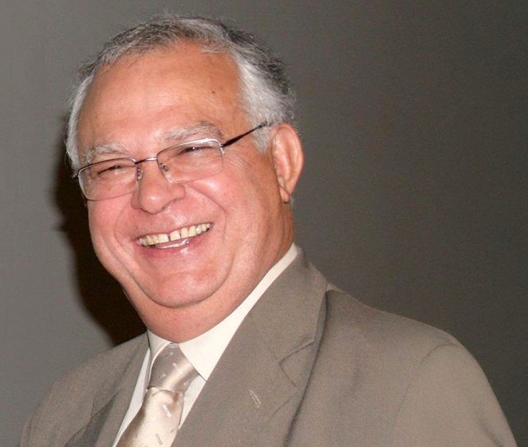 AARDE-VAN-Andries-Gideon-Nn-Andries-1951-2024-Prof-M_4