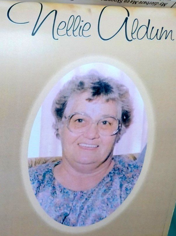 ALDUM-Nellie-1928-2010-F_02