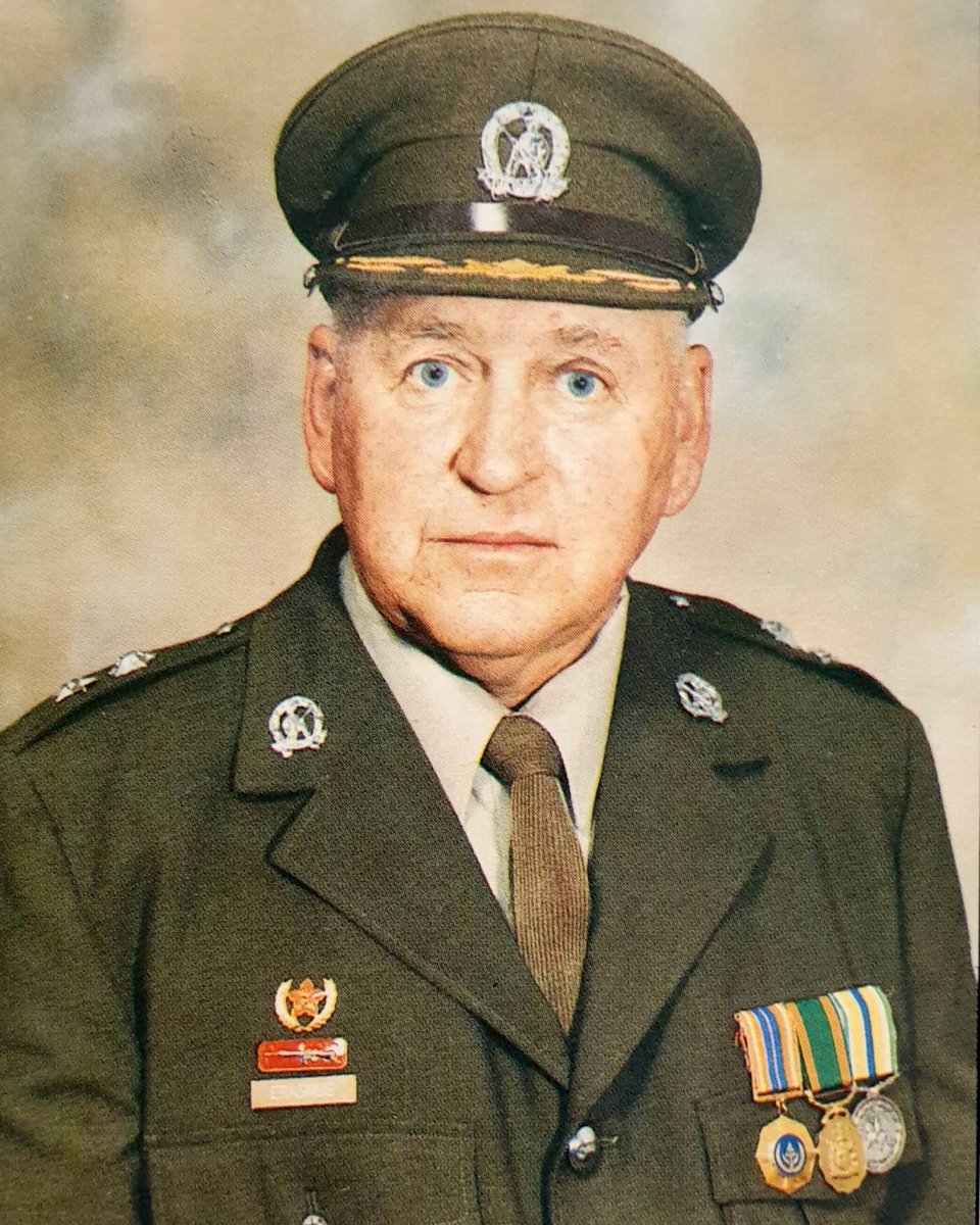 ERASMUS-Koos-Nn-KmdtKoosMogol-1929-2000-Kmdt-M_1