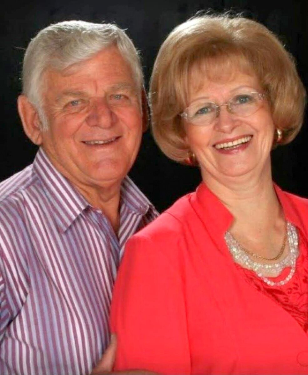 NELL-Danie-UnkDate-2025-Pastoor-M-102