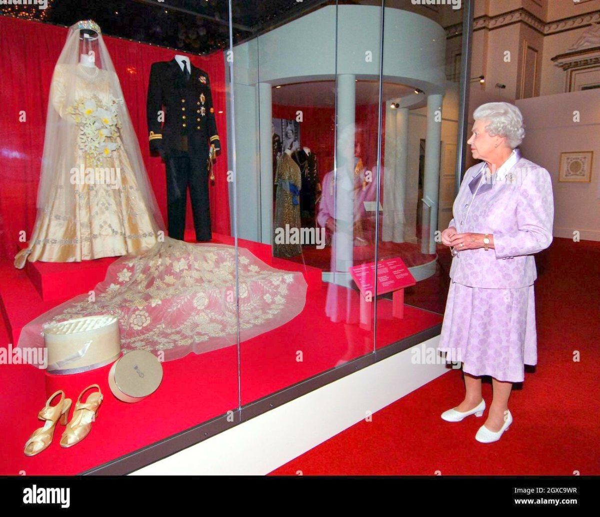 WINDSOR-Elizabeth-Alexandra-Mary-Nn-Princess.QueenElizabethII-1926-2022-HRH.HerRoyalHighness.HerMajesty-F_16